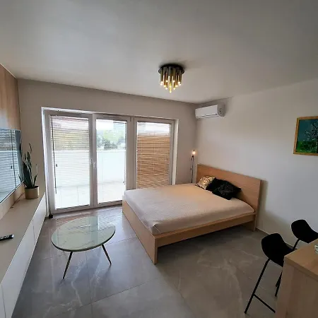 Apartament Kima Bażantów 29 *