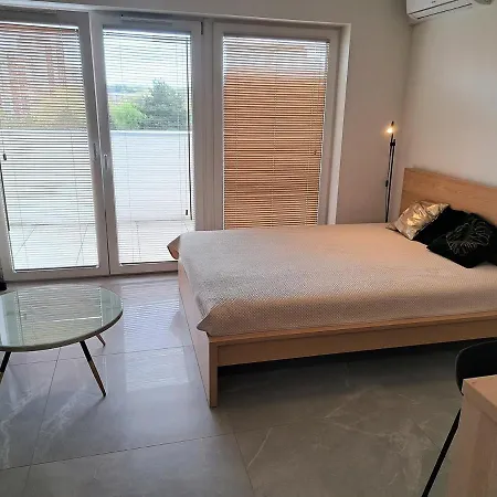 Kima Bażantów 29 *